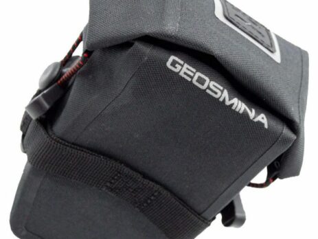 Geosmina Saddle Pocket Bag