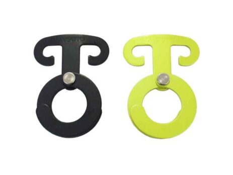 Soto gravity hanger